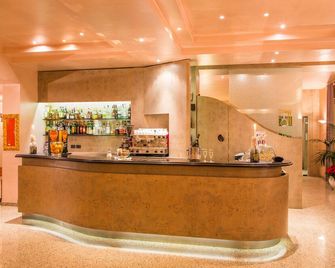 Hotel Diana - Darfo Boario Terme - Rezeption