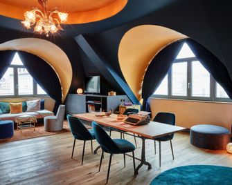 25hours Hotel Munich The Royal Bavarian - Munich - Lounge