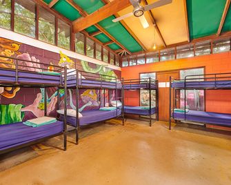 آرتس فاكتوري باي نومادز - بيرون باي - غرفة نوم