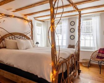 Knole House: a true Vermont farmhouse escape - Windham - Habitación