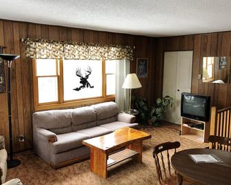 Porcupine Lodge - Unit 4 - White Pine - Living room
