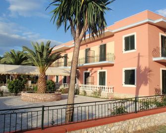 Argo Hotel - Perama - Gebouw