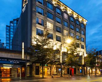 Quality Inn and Suites - Vancouver - Bygning