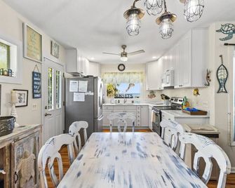 Seaside Serenity Direct Oceanfront - Ormond Beach - Comedor