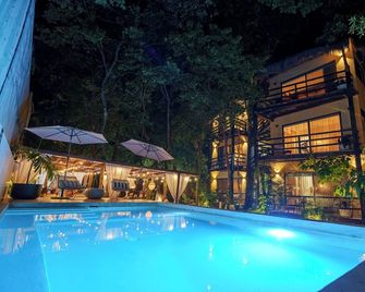 Terasu Riviera Maya Hotel & Spa, en Xcaret - Playa del Carmen - Pool