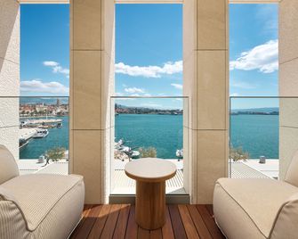 هوتل أمباسادور - سبليت - شرفة