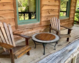 Beautiful HIl Country Hideaway in Private Gated Community - Buda - Patio