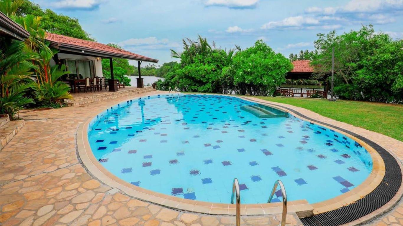 Kumudu Valley Resort