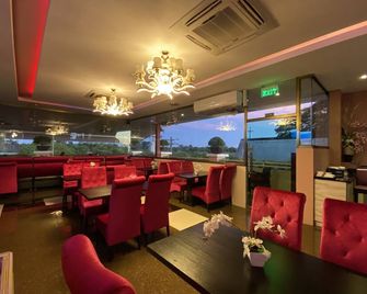 Grand Diamond Hotel Trinidad - Piarco