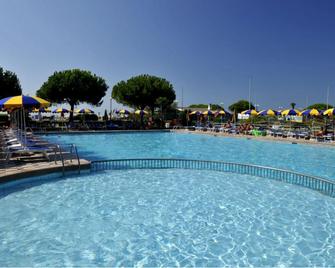 Hotel Excelsior - Bibione - Bể bơi