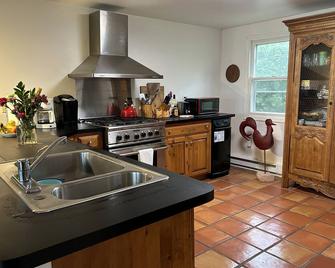 Peaceful Beautiful View! - Ticonderoga - Kitchen