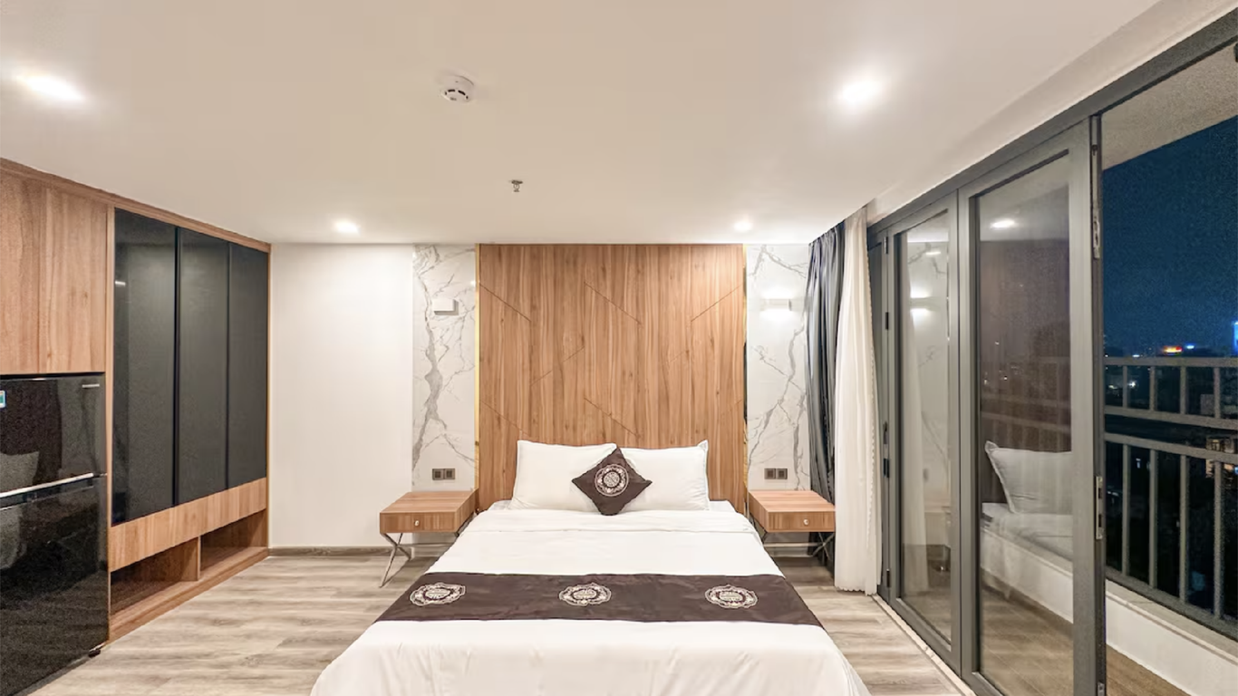 Da Nang Bay Beachfront Hotel