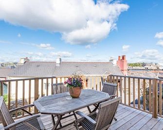Cosy Fisherman's Cottage with Balcony & Sea Views - Plymouth - Balcony