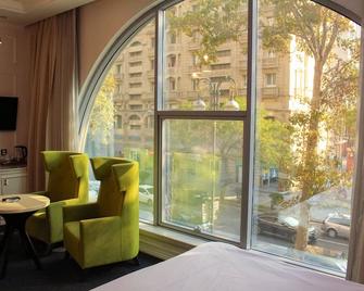 Dondar Hotel Formula 1 View - Baku - Patio