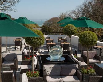 Duke Of Richmond Hotel - Saint Peter Port - Innenhof