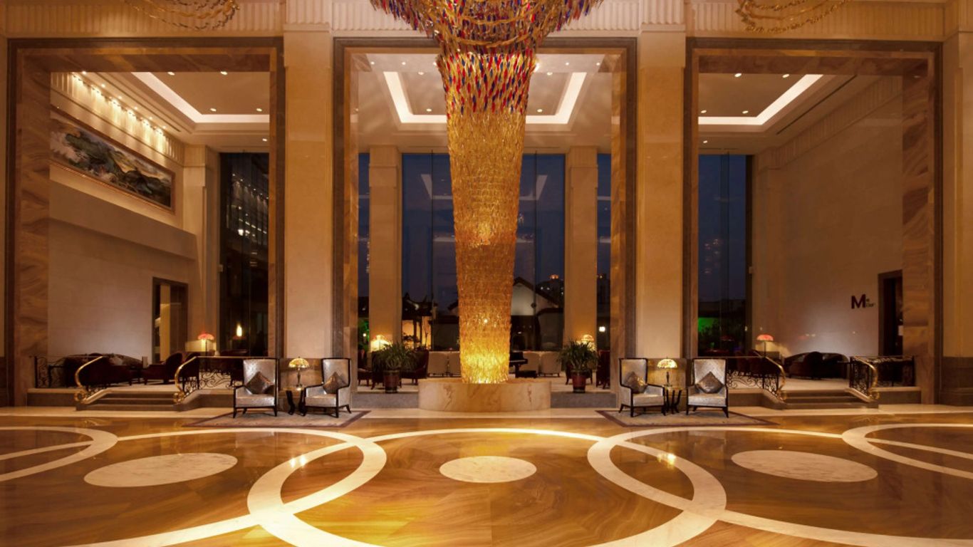 DoubleTree by Hilton Wuxi