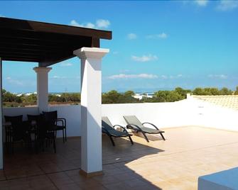 Apartments Es Clot des Forn - Es Pujols - Balcony
