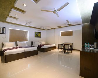 Hotel Karan Vilas - Agra - Sala de estar
