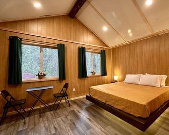 Roberts Lodge - Tok