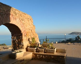 Golden Tulip Carthage Residences - La Marsa - Budova