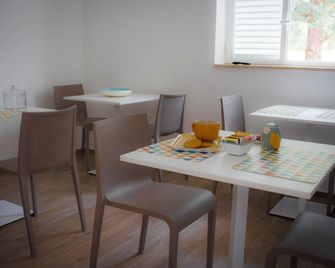 I Muretti A Secco B&b - Andria - Dining room