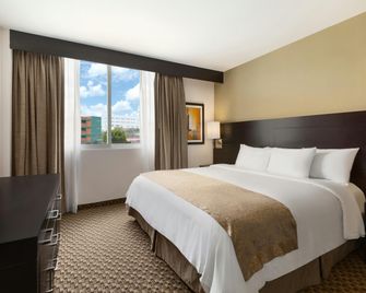 DoubleTree by Hilton Queretaro - Querétaro - Makuuhuone