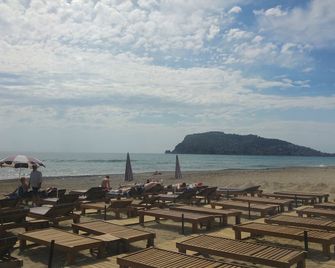 Monte Carlo Hotel - Alanya - Pantai