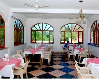 Chandra Hill Resort - Sādri - Restaurant