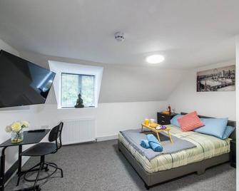 Maidstone High St - Deluxe Ensuite Rooms - Fast Wi-Fi - Folkestone - Schlafzimmer