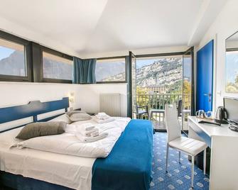 Bike & Wind Hotel Villa Maria - Nago–Torbole - Camera da letto