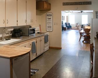 Historic Stay Inn - Sundance - Kitchen