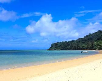 Irunty Futademura - Taketomi - Beach