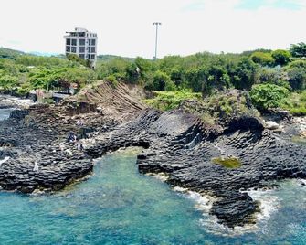 Ganh Da Dia Retreat Hotel - Tuy An