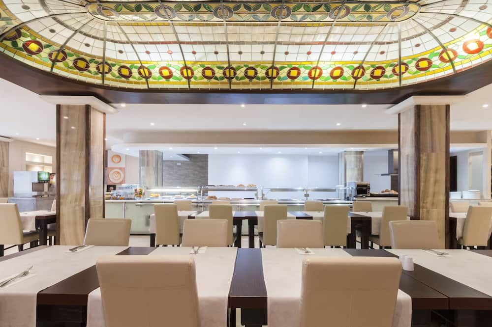 فندق أليكزاندرا