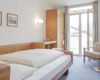 Arenas Resort Schweizerhof - Sils im Engadin/Segl - Bedroom