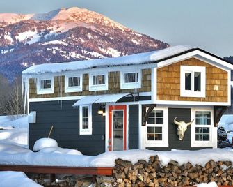 Big View Tiny House, a luxury tiny house experience! - Victor - Building