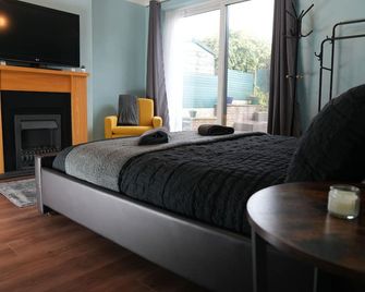 Detached Homestay With Private Rooms - Leyland - Ložnice