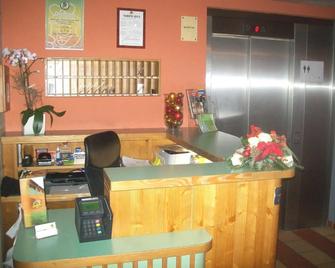 Brasserie Beierhaascht - Luxembourg - Front desk