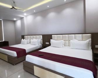 Hotel Annpurna Regency - Sīkar - Habitación