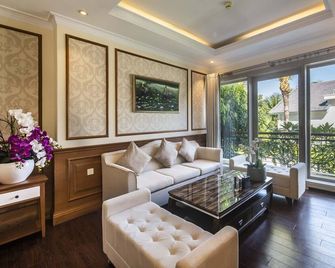 Hon Tam Resort - נה טראנג - סלון