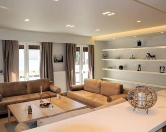 Luxurious Apartment In Acropolis - Athens - Living room