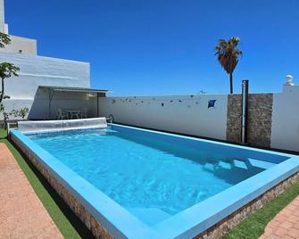 Casa Roja (3) - Quiet complex with salt water pool, Boule, Centre Tias - Tías - Piscina