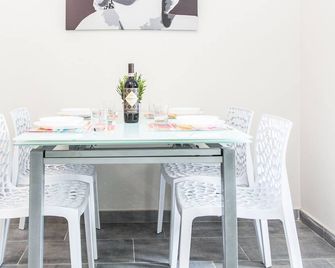 Gru House - Grugliasco - Sala pranzo