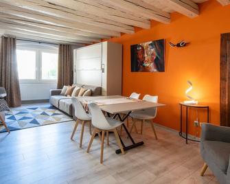 Fitz Roy Annecy Rent Lodge - Annecy - Comedor