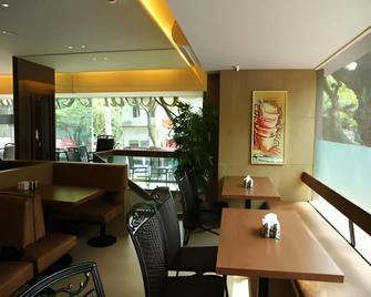 Hotel Sai Inn - מומבאי - מסעדה