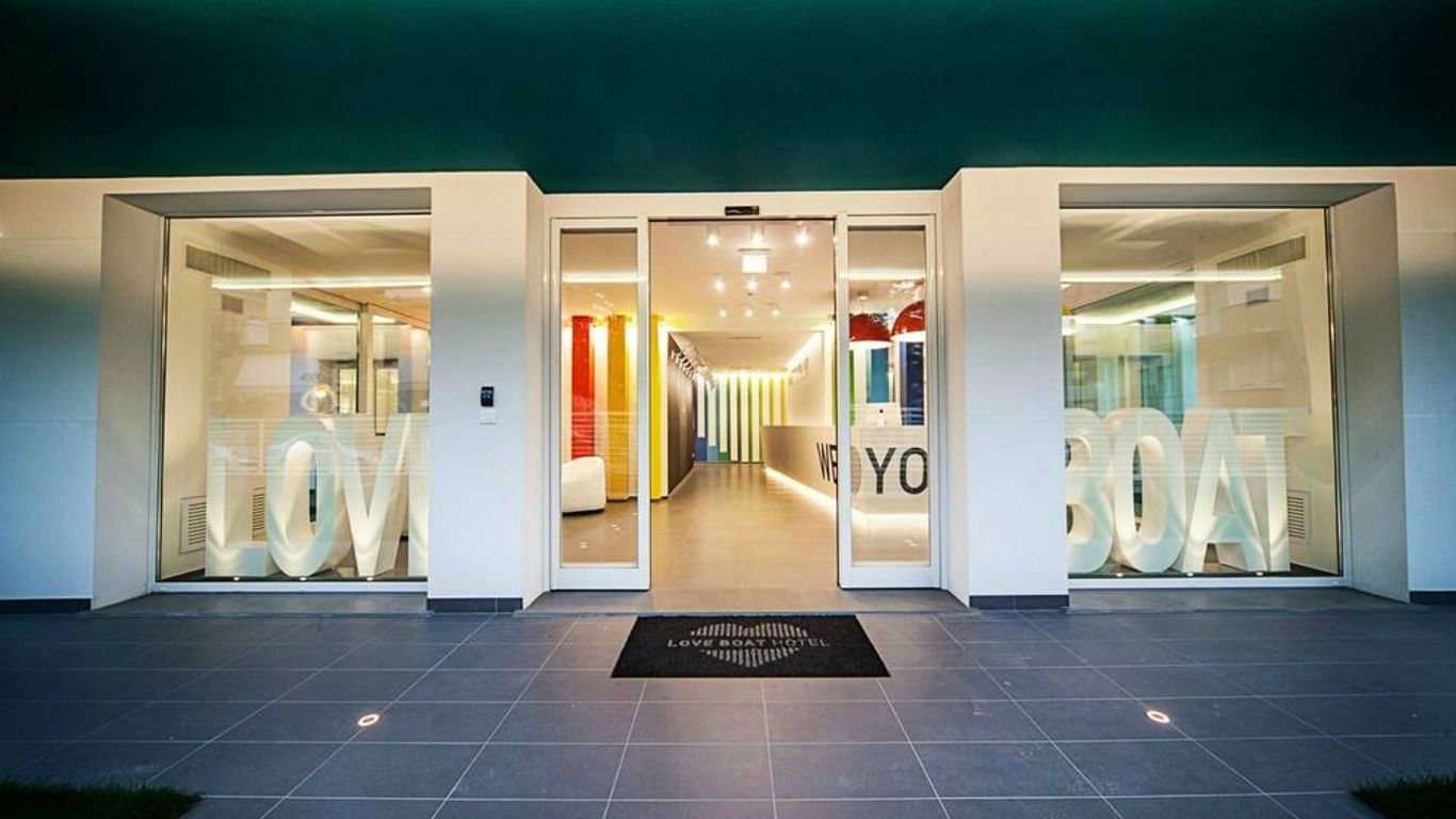 Love Boat Hotel - The Original