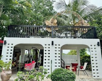 Ban Suan Suree Resort - Lamphun - Patio