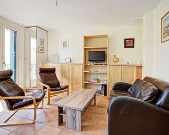 Obelisque 1B - duplex climatisé - Port-Vendres - Living room