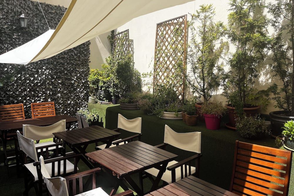 Patio view of Castle Inn