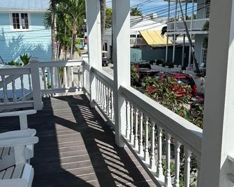 Douglas House - Key West - Balcony